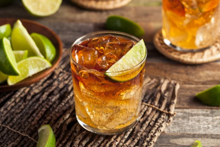 Dark 'n Stormy Recept